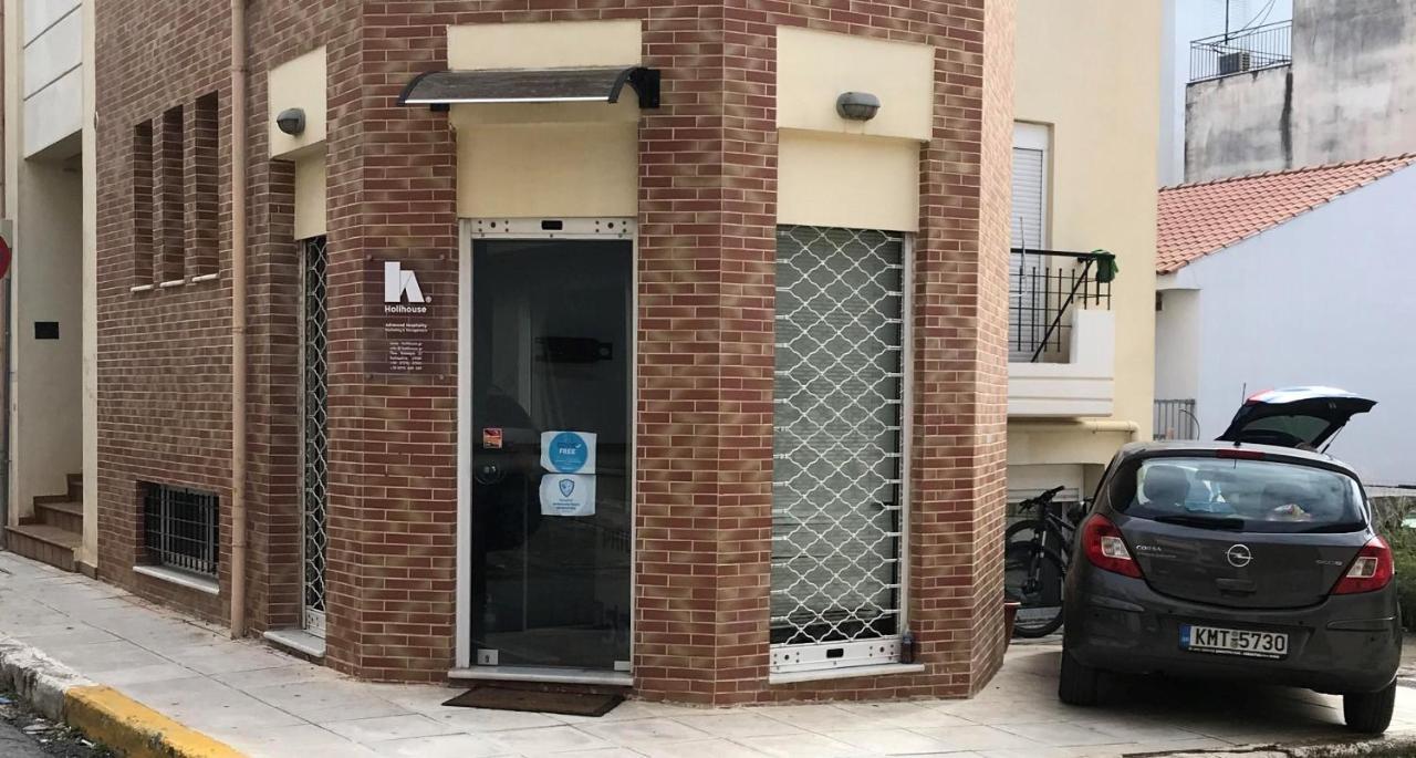 Downtown Charming Studio Каламата Екстериор снимка